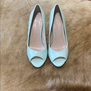 Brand new bcbg mint heels